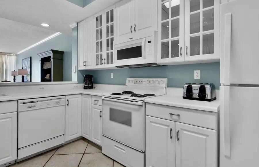 8525 Gulf Blvd Boulevard #302, Navarre, FL 32566 - Image #3