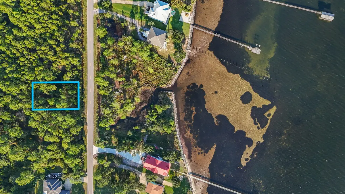5494 Soundside Drive, Gulf Breeze, FL 32563 - Image #1