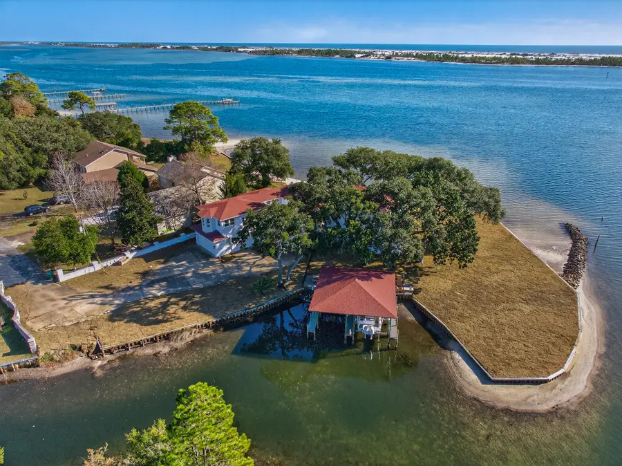 39 Mariner Lane, Mary Esther, FL 32569 - Image #3