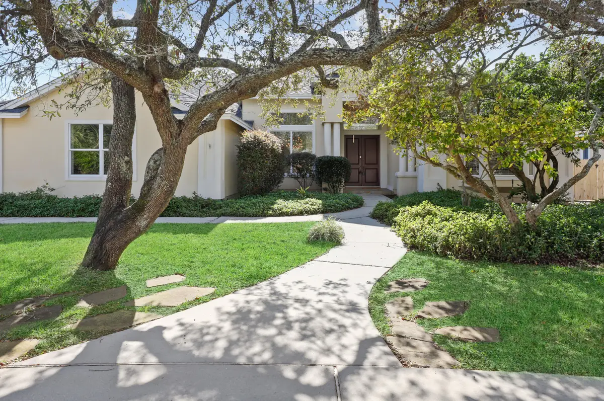 279 Plantation Hill Road, Gulf Breeze, FL 32561 - #1