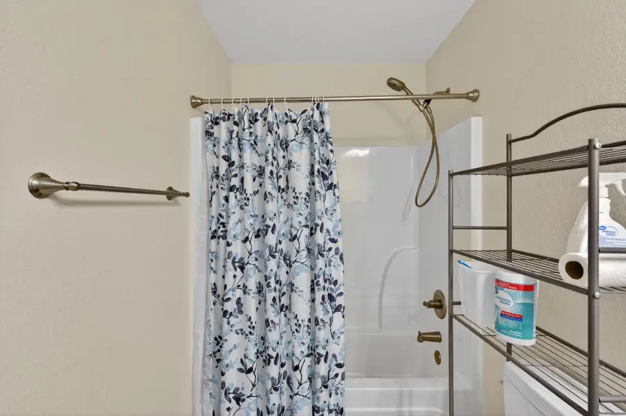 202 Mary Lane, Crestview, FL 32536 - #2