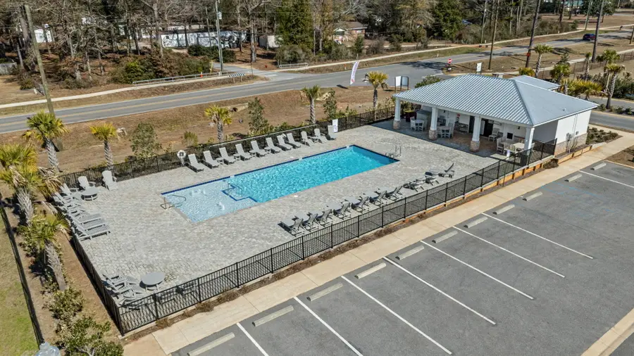 117 Ridgeway Circle, Crestview, FL 32536 - #2