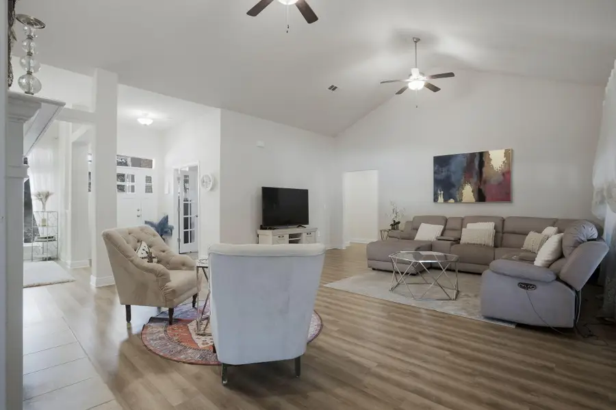 2957 P.g.a Boulevard, Navarre, FL 32566 - #2