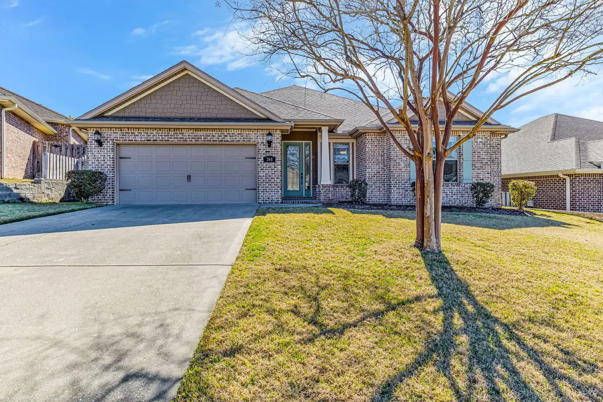 240 Gracie Lane, Niceville, FL 32578 - #1