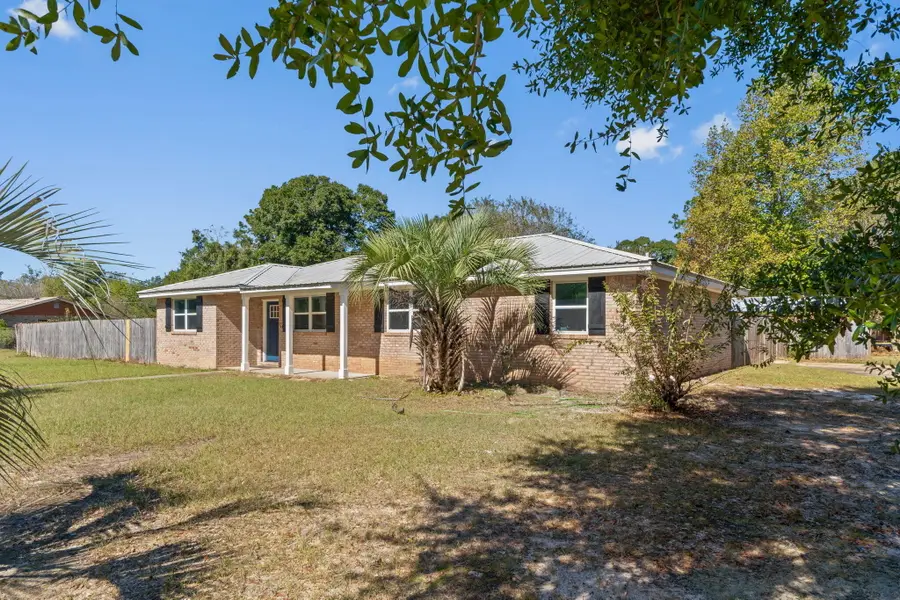 6494 Kennington Circle, Milton, FL 32570 - #3