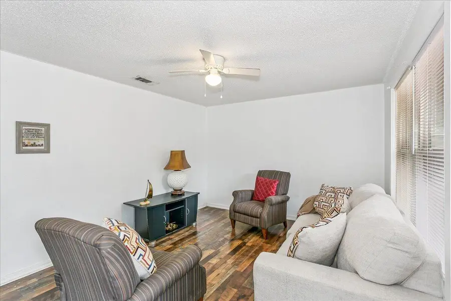 103 Oglesby Avenue, Crestview, FL 32536 - #3