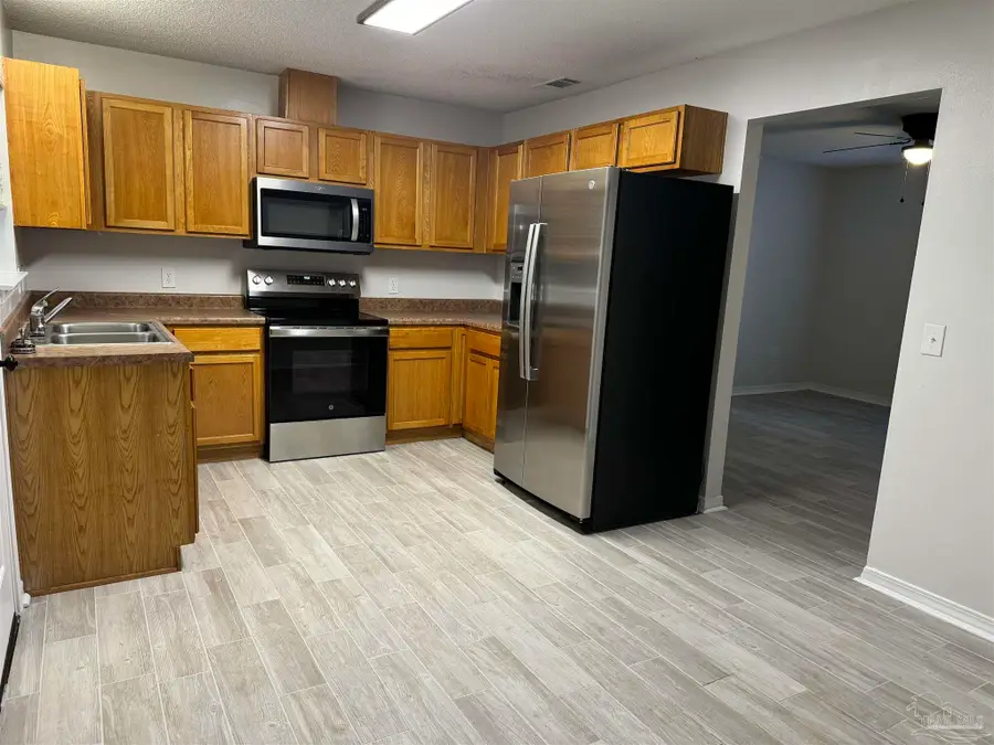 6709 Jasmine St, Milton, FL 32570 - #3