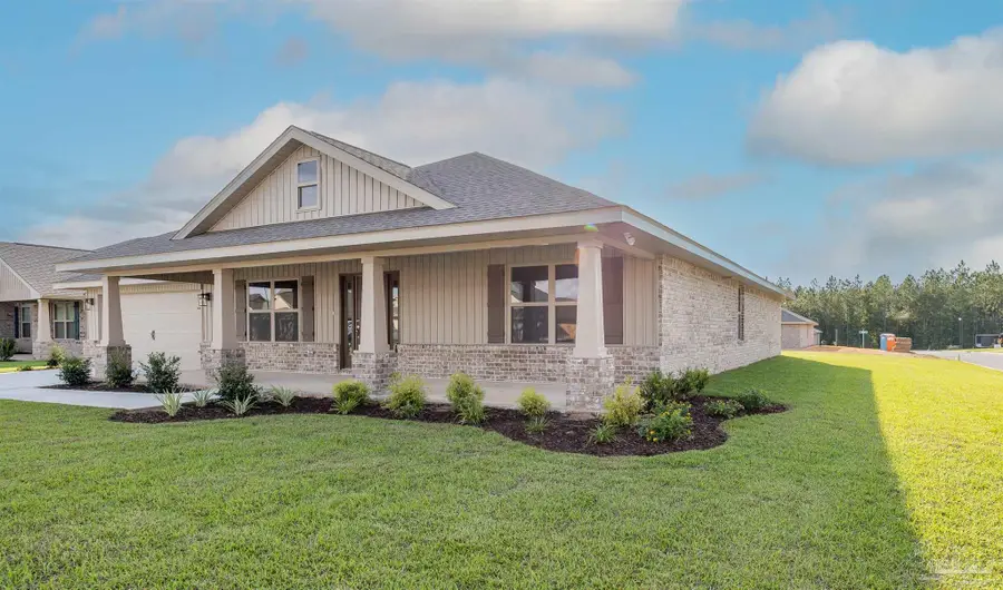 6172 Pineapple Dr, Milton, FL 32570 - Image #2