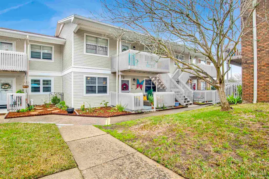 1200 Shoreline Dr #303, Gulf Breeze, FL 32561 - Image #3