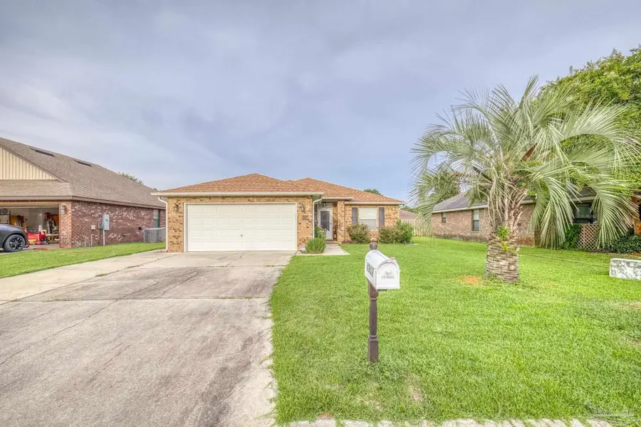 4907 Makenna Cir, Pace, FL 32571 - Image #2