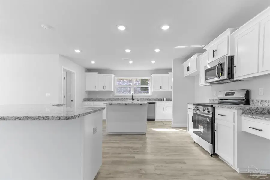 1898 Hazelnut Dr #38-B, Gonzalez, FL 32526 - Image #3