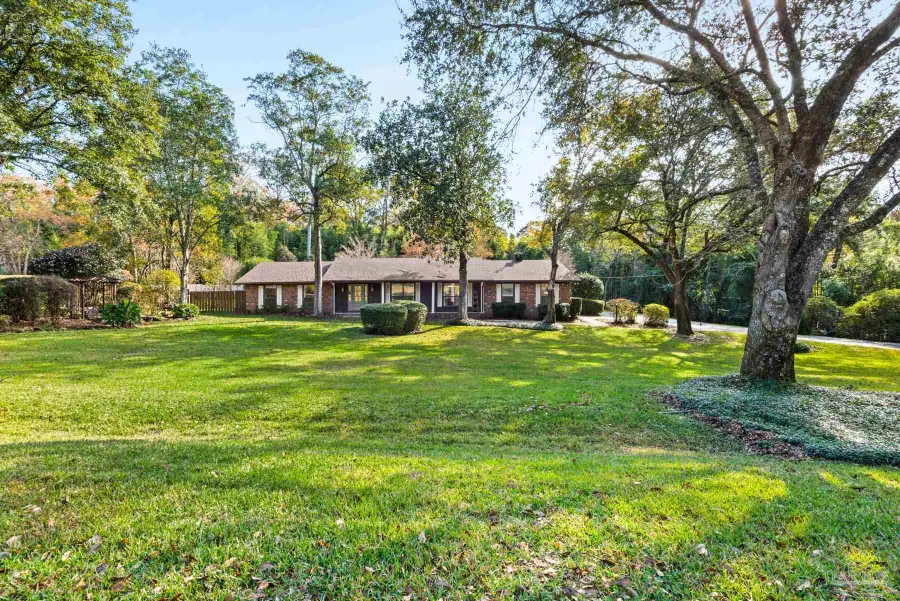 11624 Clear Creek Dr, Pensacola, FL 32514 - Image #2