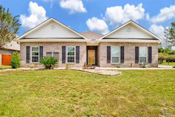 4738 Felicity Ln, Pace, FL 32571