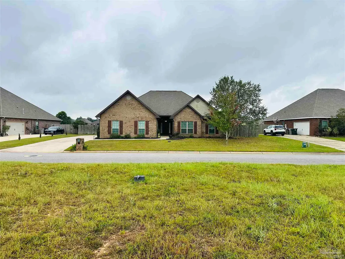 937 Aberdeen Dr, Cantonment, FL 32533 - Image #1