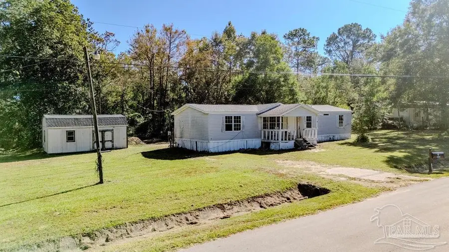 226 Madrid Rd, Cantonment, FL 32533 - Image #2