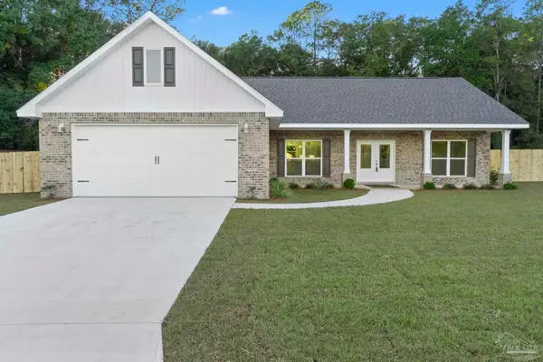 6879 Joyce Dr, Milton, FL 32570