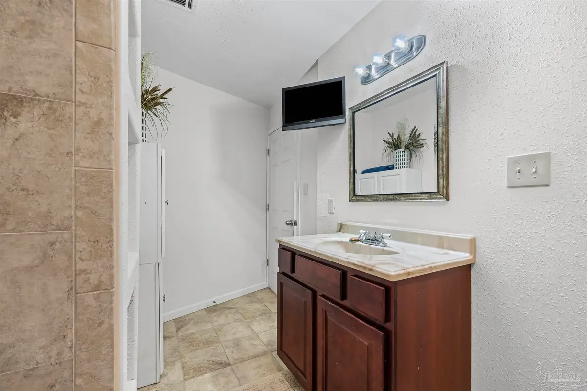 4505 Silver Oak St, Pensacola, FL 32505 - Image #1