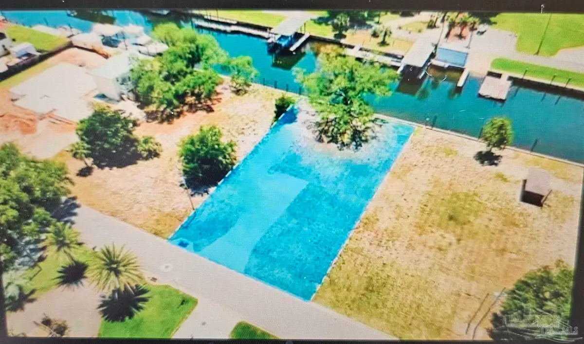 2653 Bay St, Gulf Breeze, FL 32563 - Image #1