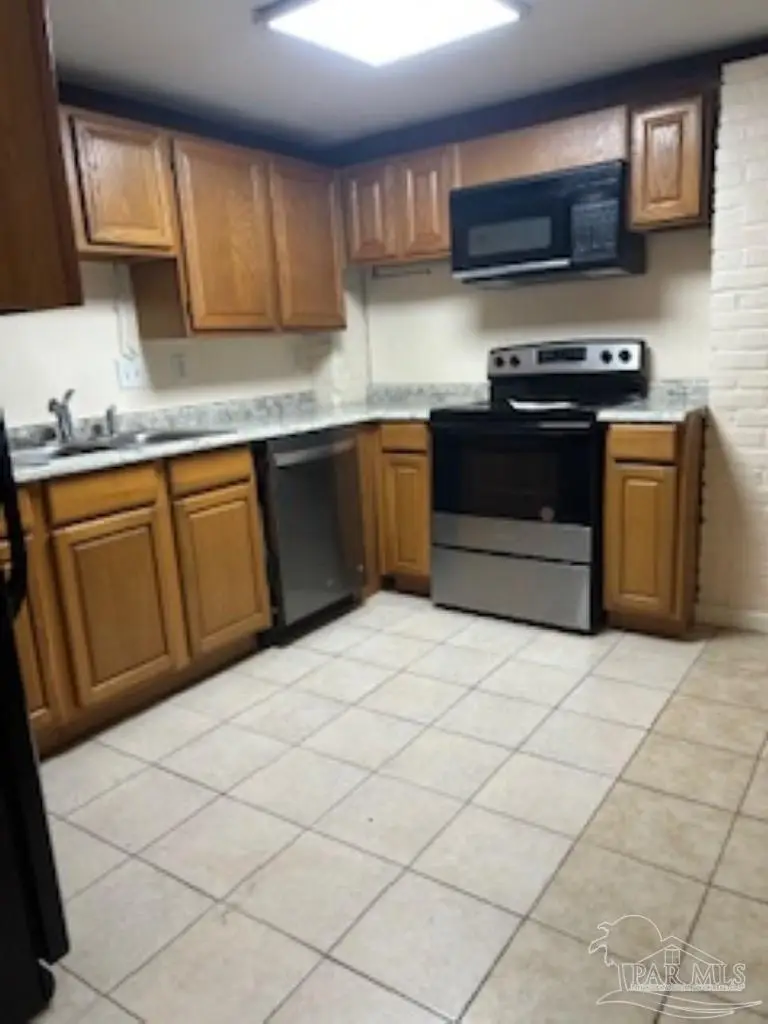 409 Decatur Ave, Pensacola, FL 32507 - Image #2