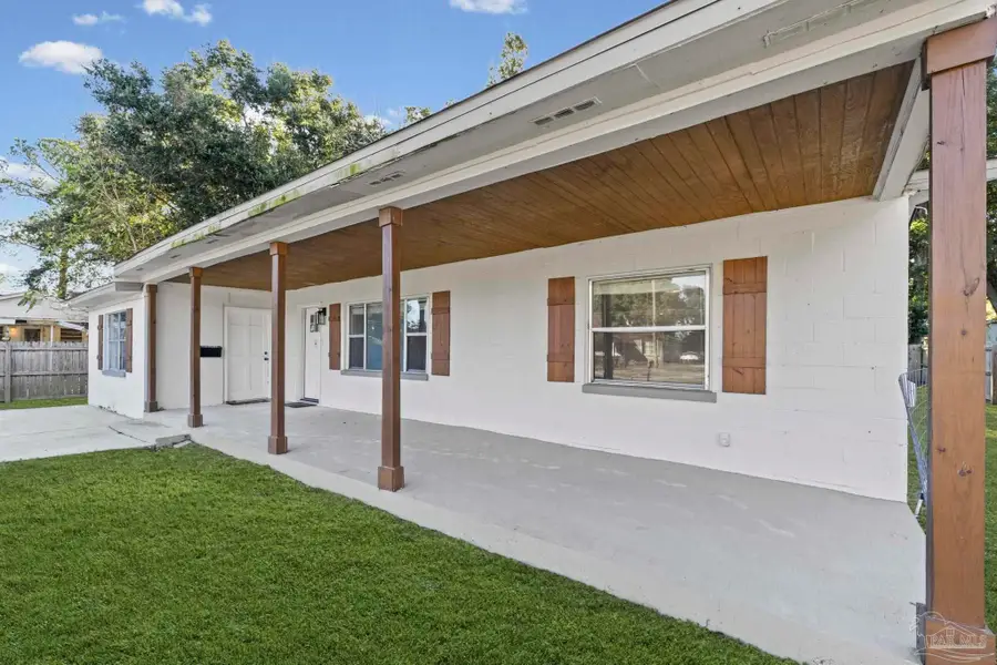 1631 E Hayes St, Pensacola, FL 32503 - Image #2