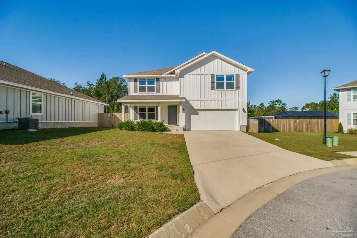 4135 Whitetail Ln, Pensacola, FL 32526 - Image #1
