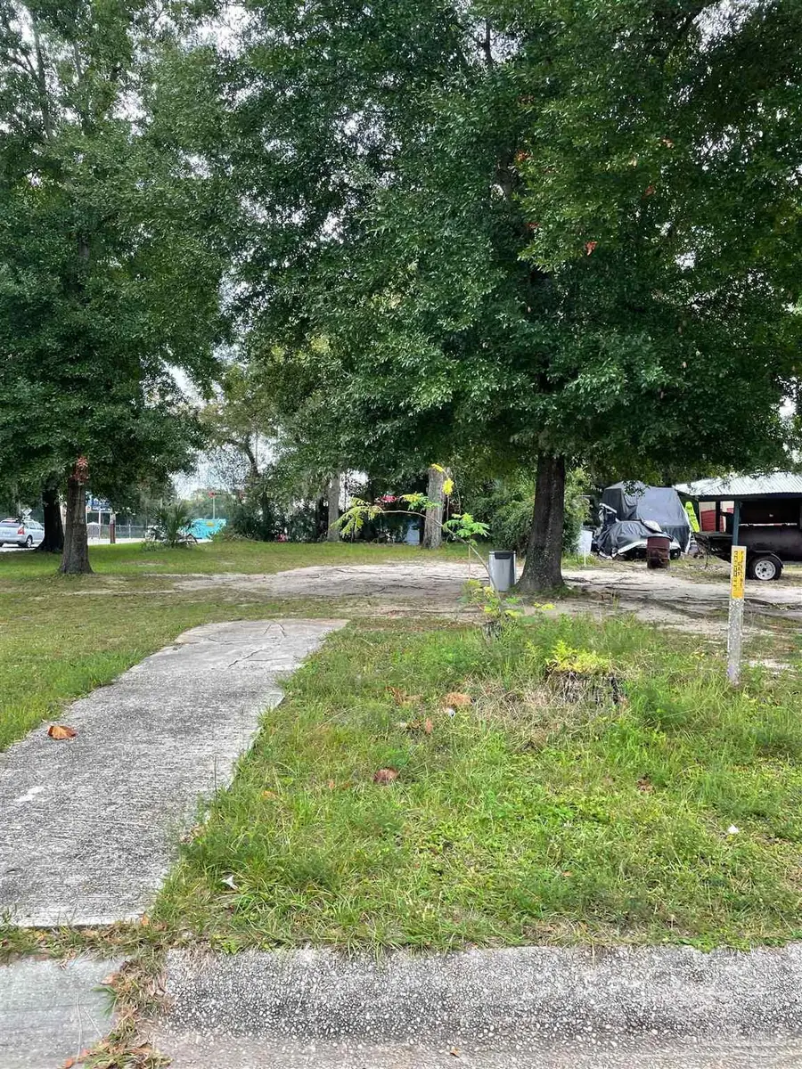 714 N F St, Pensacola, FL 32501 - Image #2