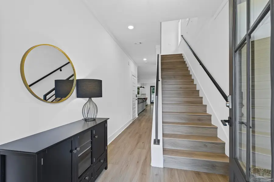 1421 E Texar Dr, Pensacola, FL 32503 - Image #3