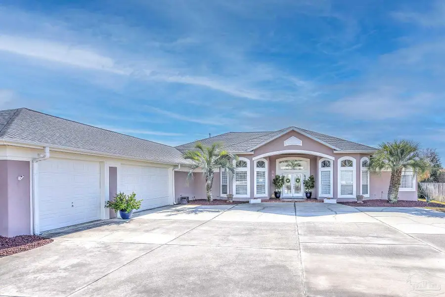 5120 Chandelle Dr, Pensacola, FL 32507 - Image #2