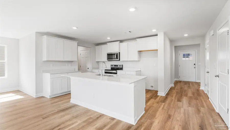 5816 Pelagic Dr, Milton, FL 32583 - Image #2