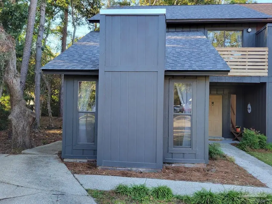 6212 Kirsten Dr, Pensacola, FL 32504 - Image #2