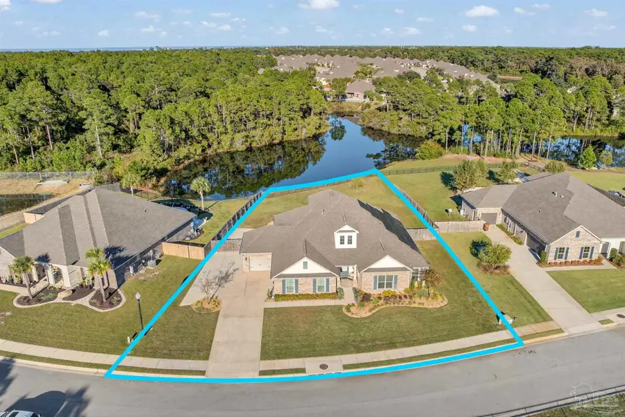 1346 Lombardy Dr, Gulf Breeze, FL 32563 - Image #2