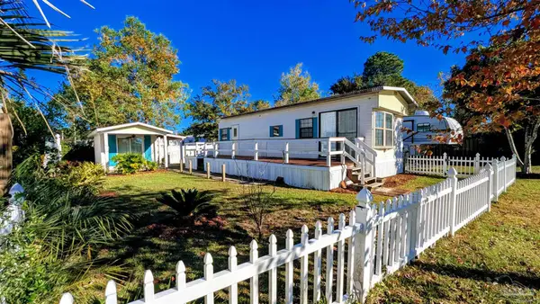 81 Horn Dr, Lillian, AL 36549