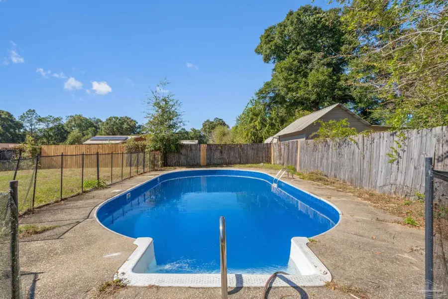 6494 Kennington Cir, Milton, FL 32570 - Image #2