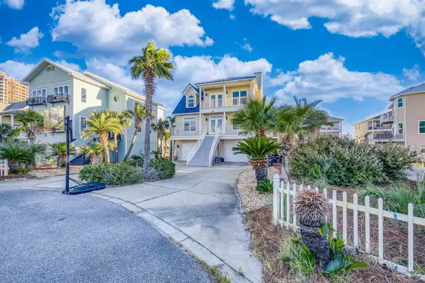 22 Seashore Dr, Pensacola Beach, FL 32561