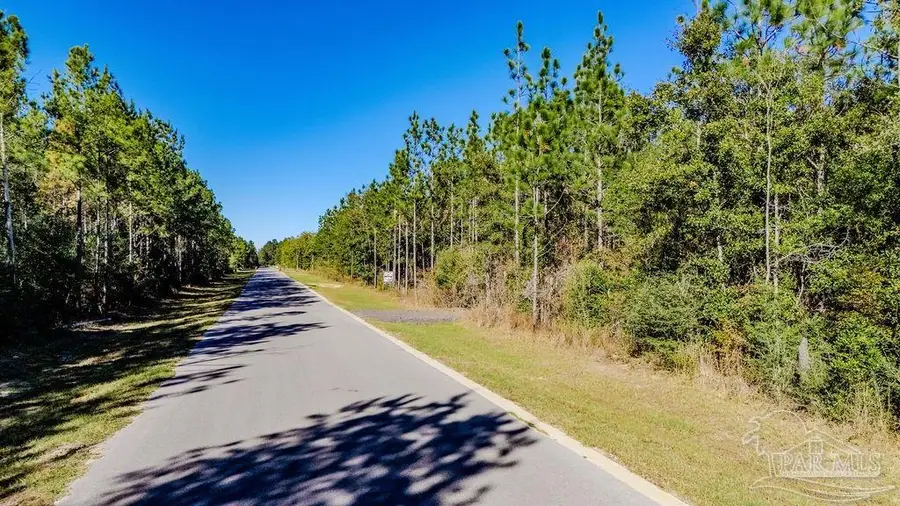 9058 Greyrock Landing Rd, Pace, FL 32571 - Image #2