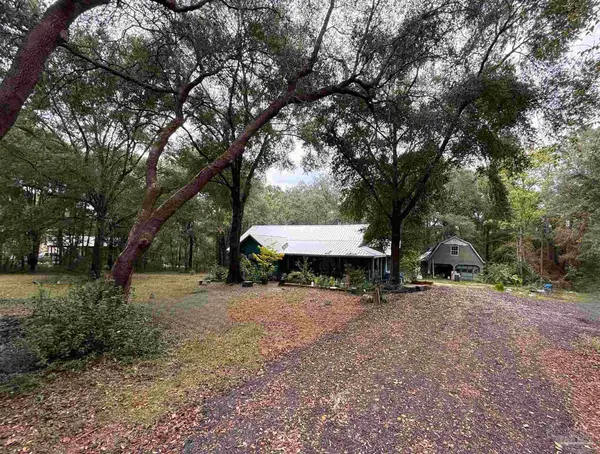 4443 Nap Knob Ln, Holt, FL 32564