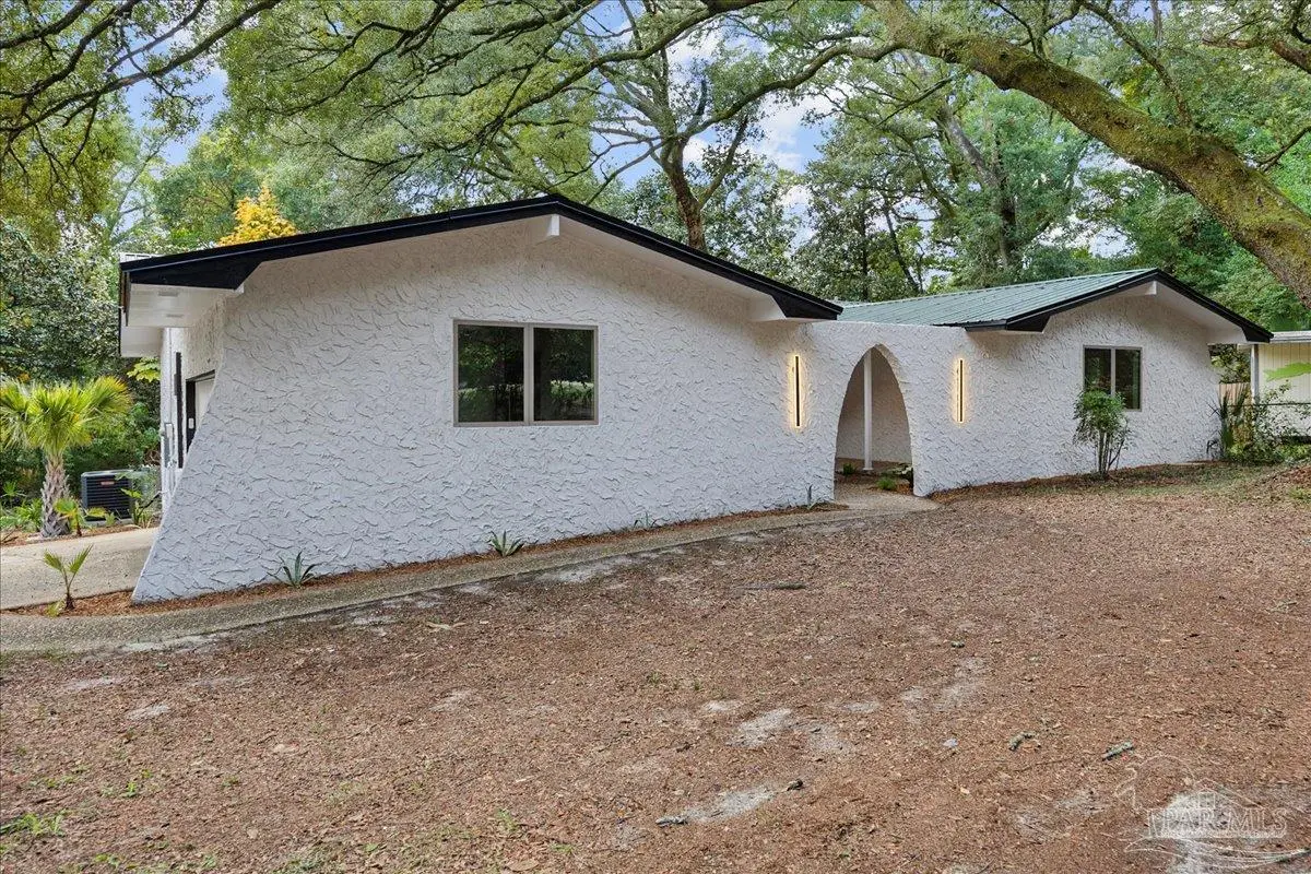 3809 Idlewood Dr, Pensacola, FL 32505 - Image #1