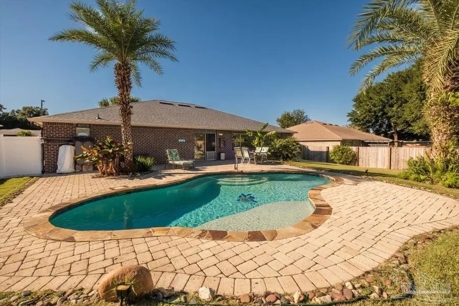 2571 Stormy Cir, Navarre, FL 32566 - Image #3