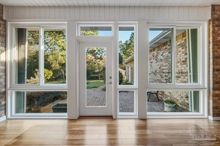 2500 Crescent Pl, Navarre, FL 32566 - Image #3