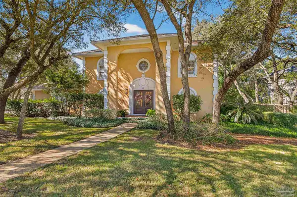 6 Fairpoint Pl, Gulf Breeze, FL 32561