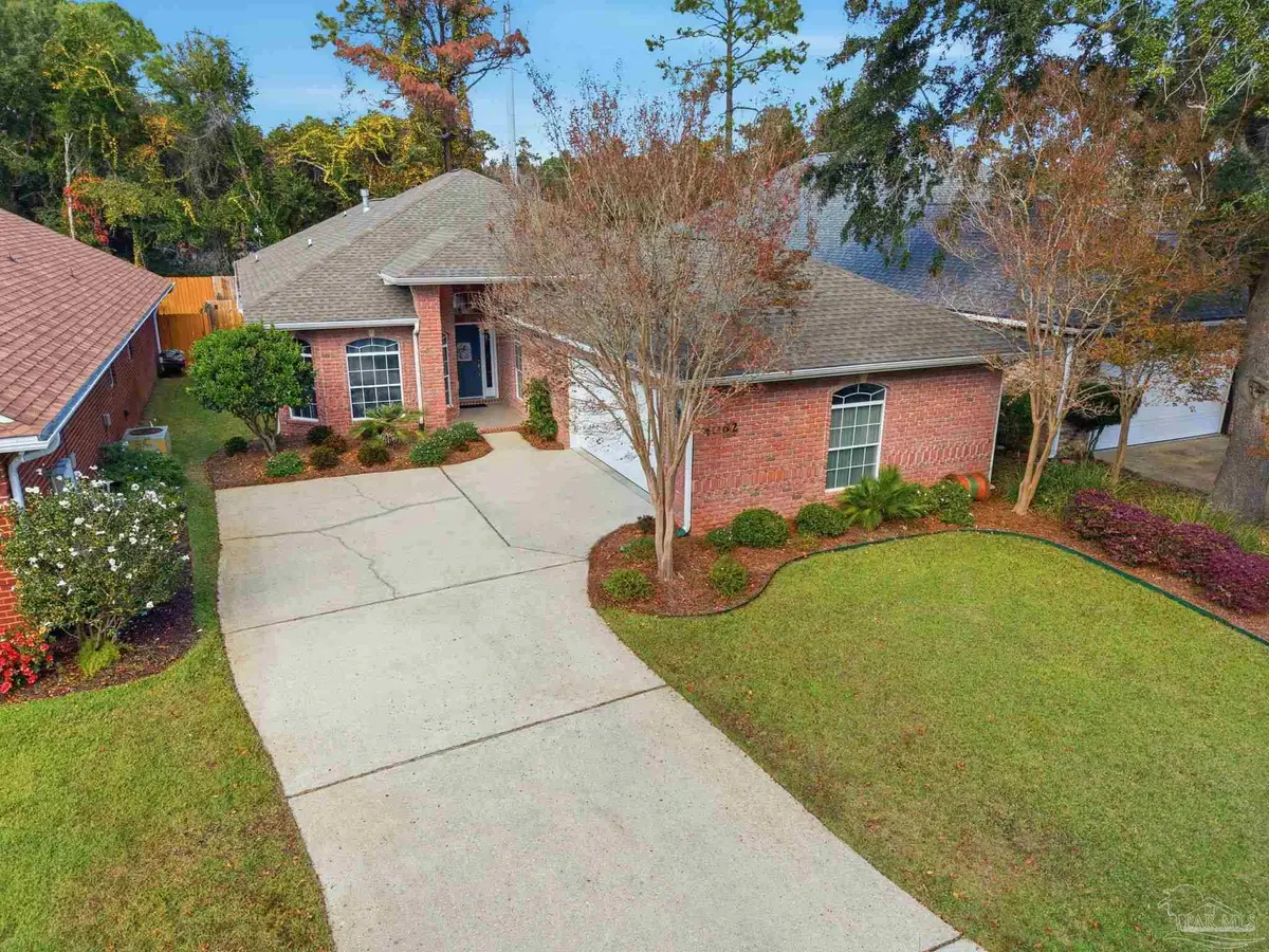 4062 Oak Pointe Dr, Gulf Breeze, FL 32563 - Image #1