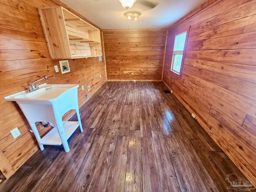 8850 Gibson Rd, Molino, FL 32577 - Image #3