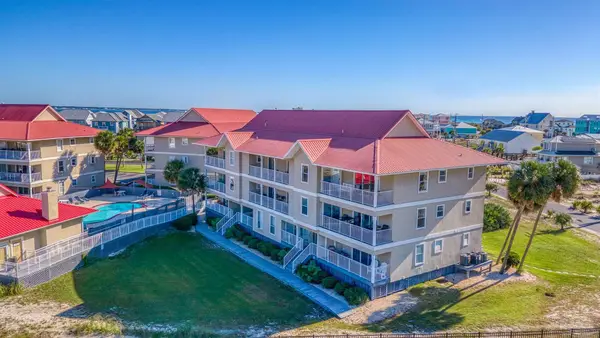 7476 Sunset Harbor Dr #423, Navarre Beach, FL 32566