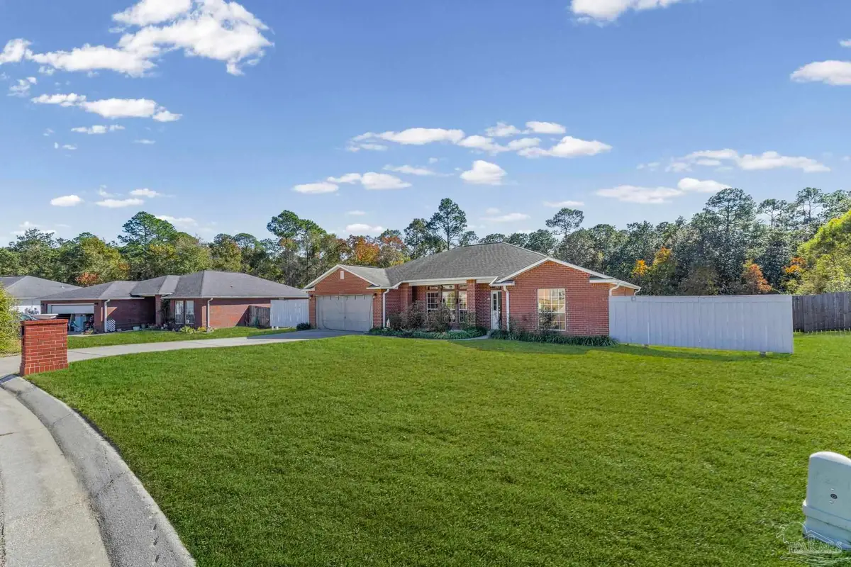 2165 Liberty Loop Rd, Gonzalez, FL 32533 - Image #1