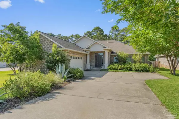 9124 Orlando Ave, Navarre, FL 32566