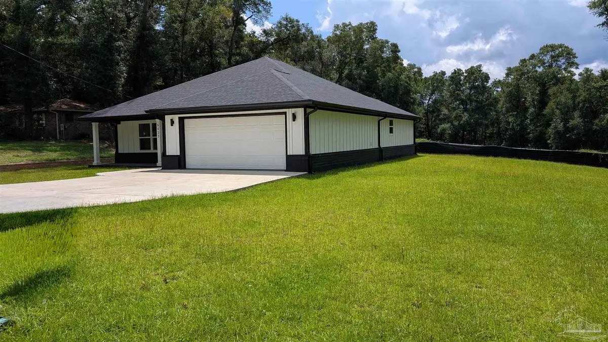 6413 Sanders St, Milton, FL 32570 - Image #1