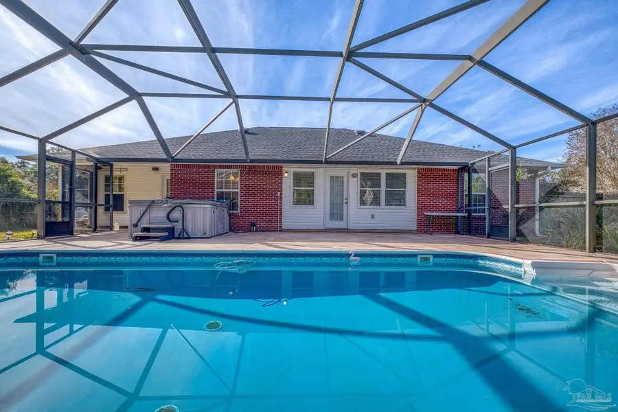 2064 Aurora Dr, Navarre, FL 32566 - Image #3