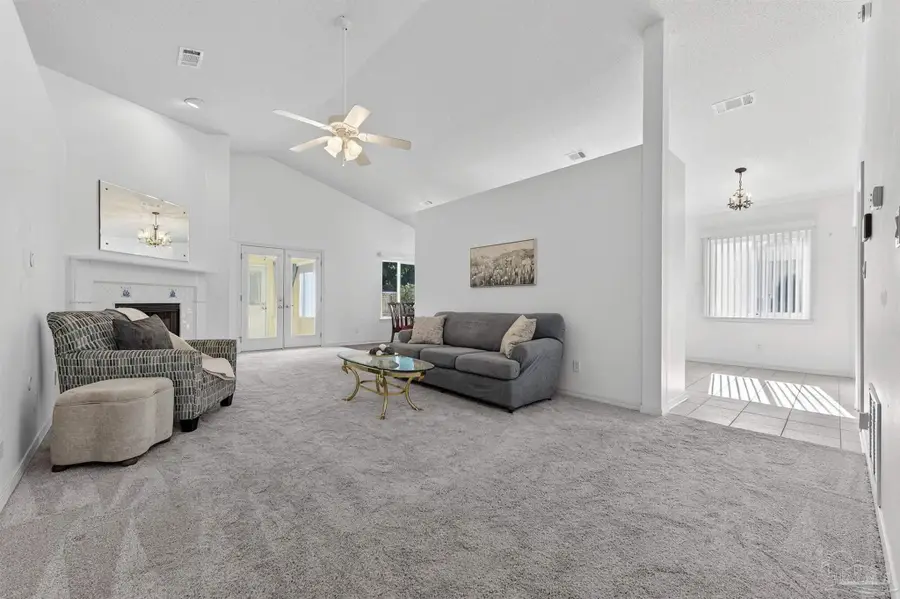 4020 Coppertree Ln, Pensacola, FL 32504 - Image #2