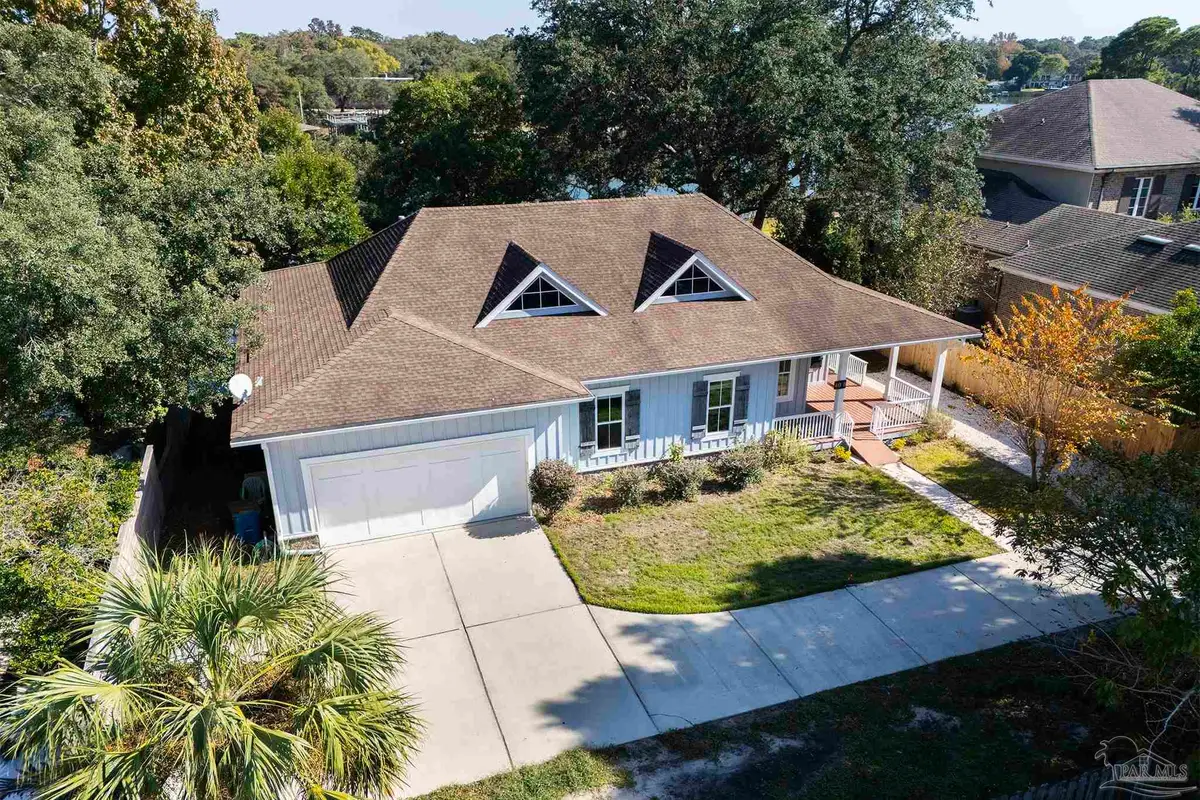 40 Highpoint Dr #B, Gulf Breeze, FL 32561 - Image #1