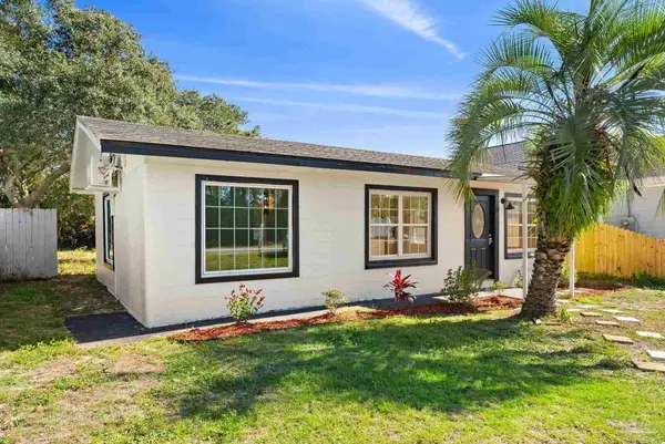 610 Lake Powell Dr, Panama City Beach, FL 32413